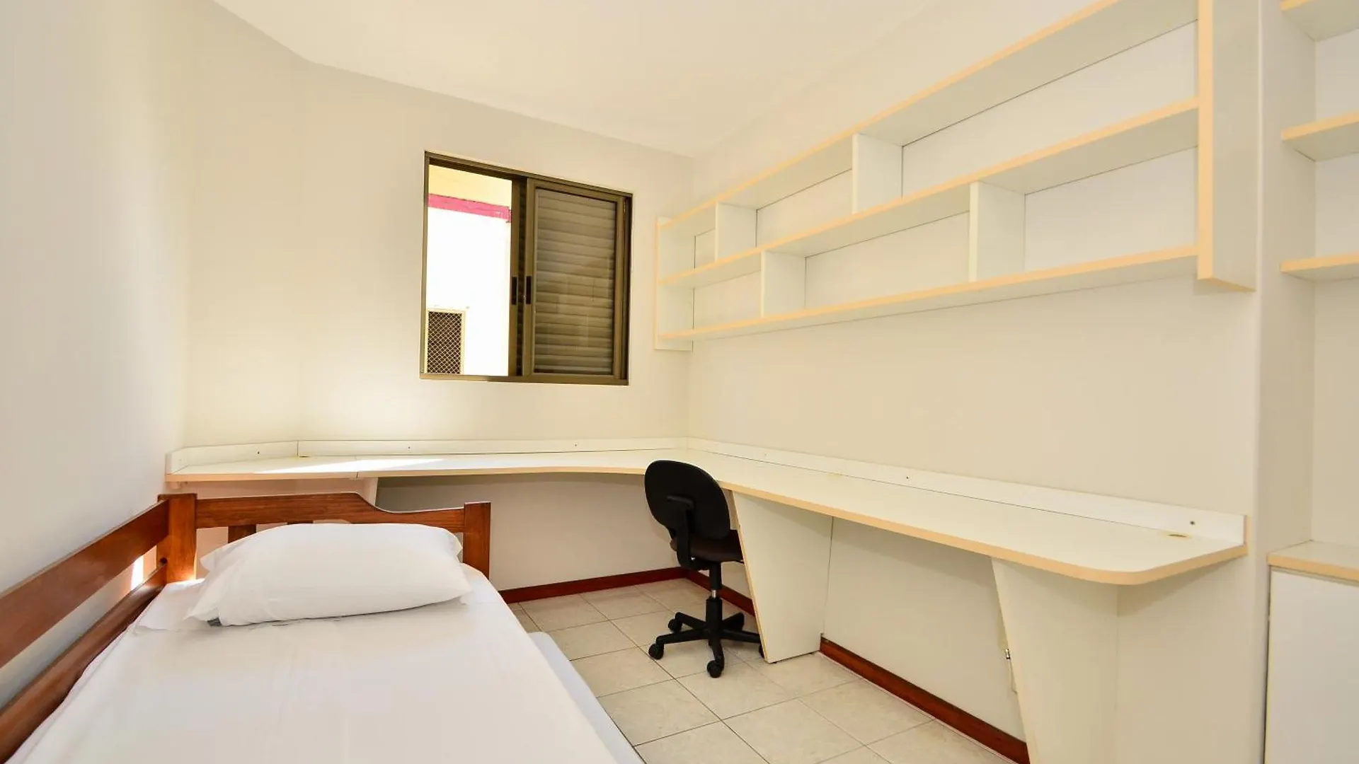 Home Office Em Localizacao Estrategica N1485 Florianopolis Brazil