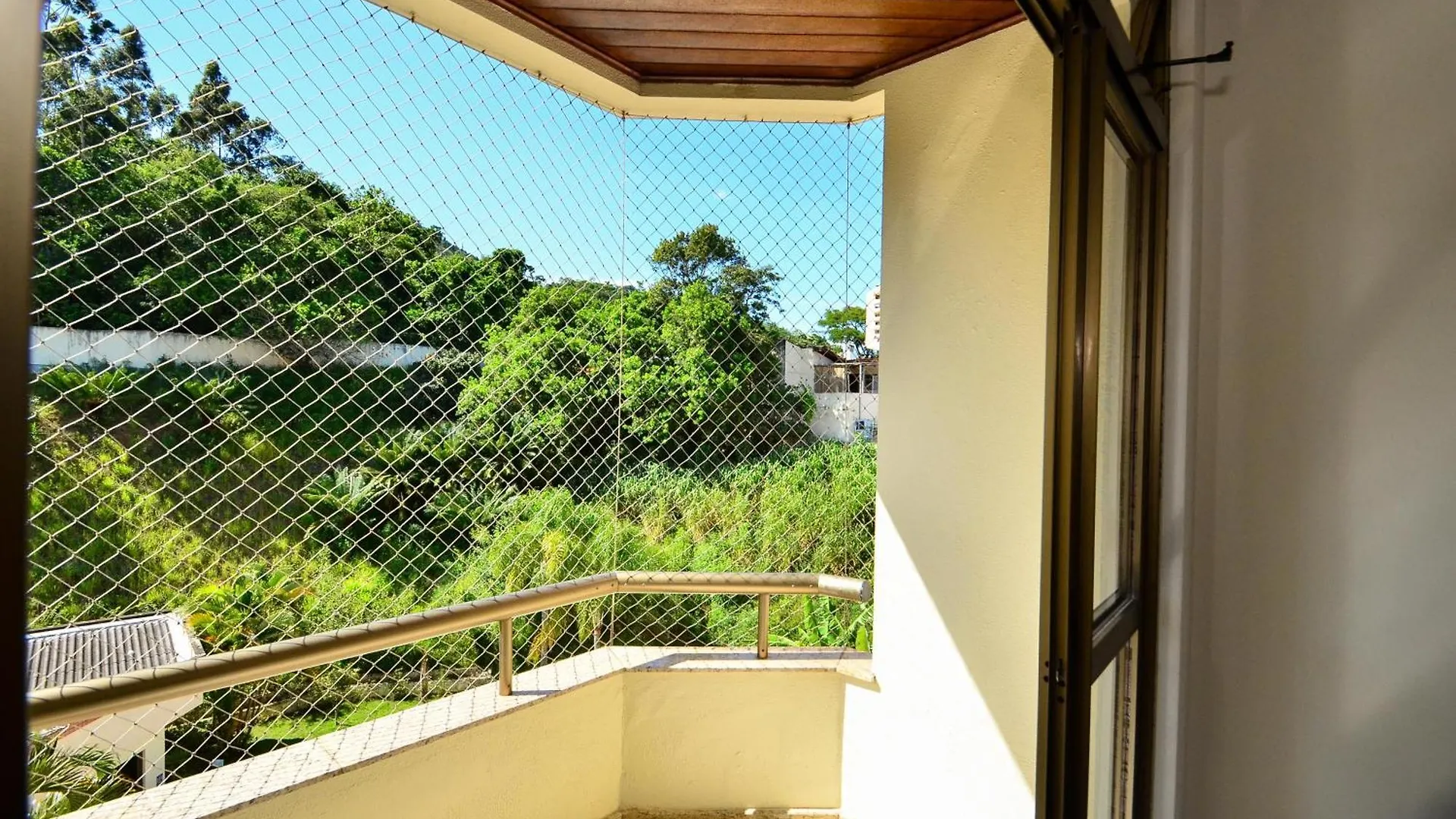 Home Office Em Localizacao Estrategica N1485 Florianopolis Brazil