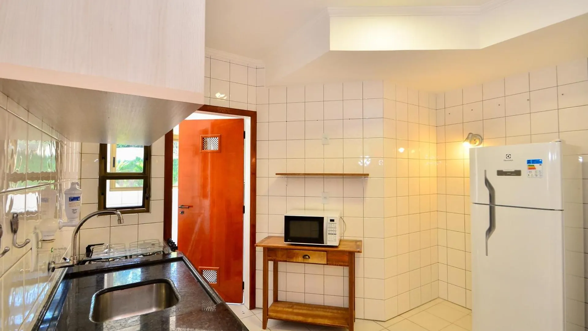 Apartamento em localização estratégica, fácil acesso para as Praias e Centro N1485 Florianópolis 0*,  Brésil